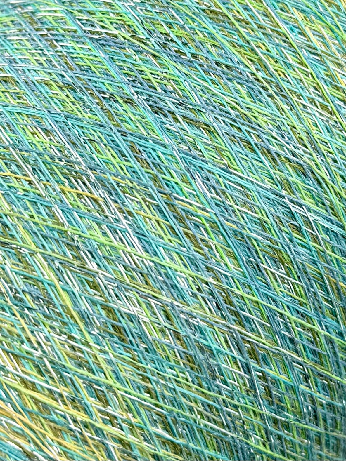 Industria Italiana Filati Art. Drin Six Nm 30 – Fil fantaisie en viscose avec lurex dégradé col. 926